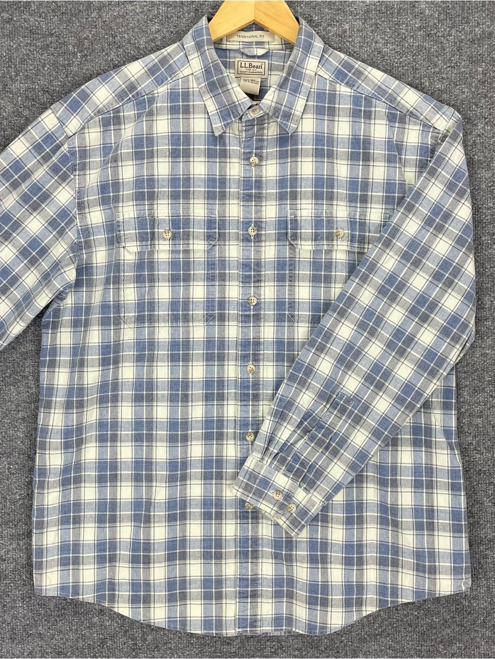 L.L. Bean Flannel Shirt Mens L Plaid Blue White Traditional Fit Cotton Button Up